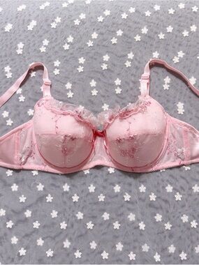 5 bras for $46! US-34B Korean Brand Pink Floral Embroidery Ruffle Lace Bra